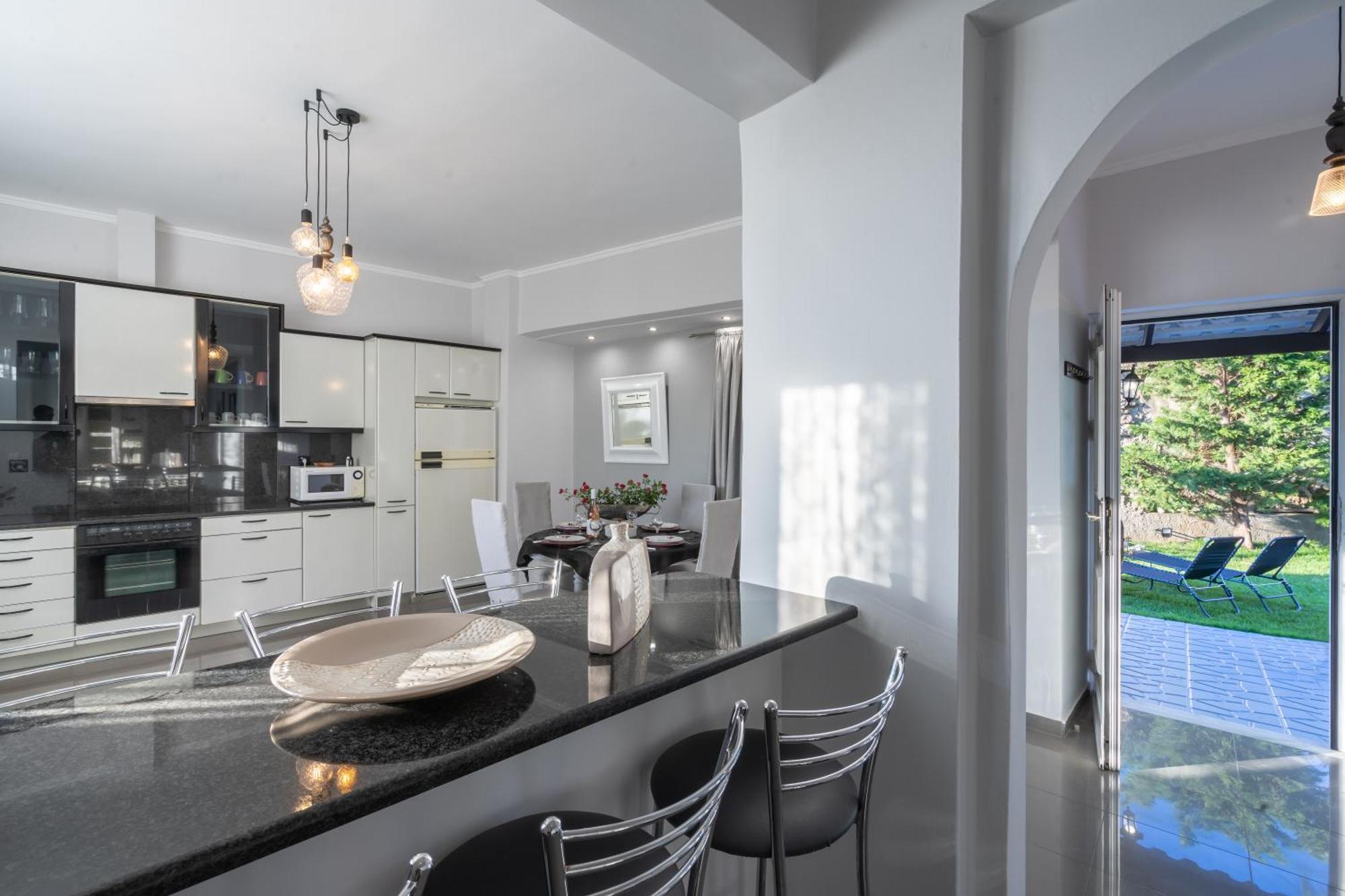 Fontana Luxury Villa Salakos With Pool Near Beach Exterior foto